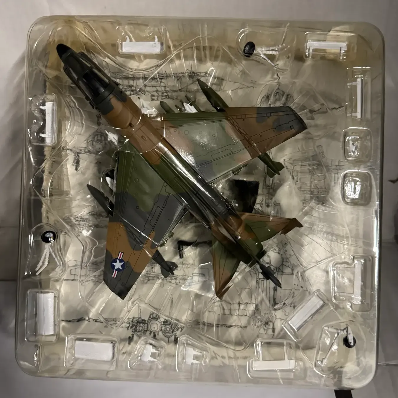 Altaya 1:72 Ling-Temco-Vought A-7D Corsair II Diecast United States Air Force AY031a, photo 1