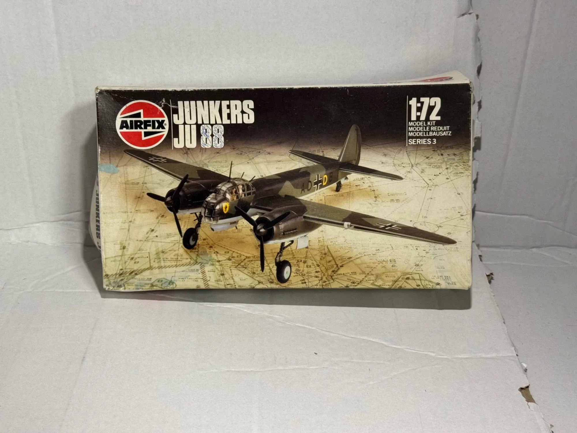 Airfix 1:72 Junkers Ju 88 Model Kit Luftwaffe 03007, photo 1