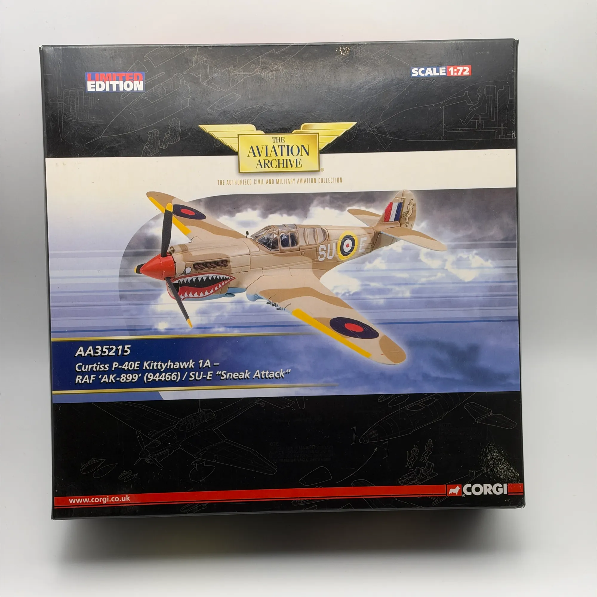 Corgi 1:72 Curtiss P-40E Kittyhawk 1A Diecast Royal Air Force AA35215, photo 1