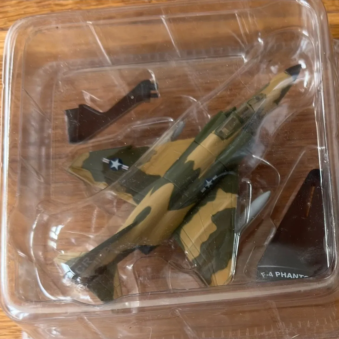 Del Prado F-4 Phantom II Wolfhounds USAF Diecast Model in Blister Pack 1/145, photo 1