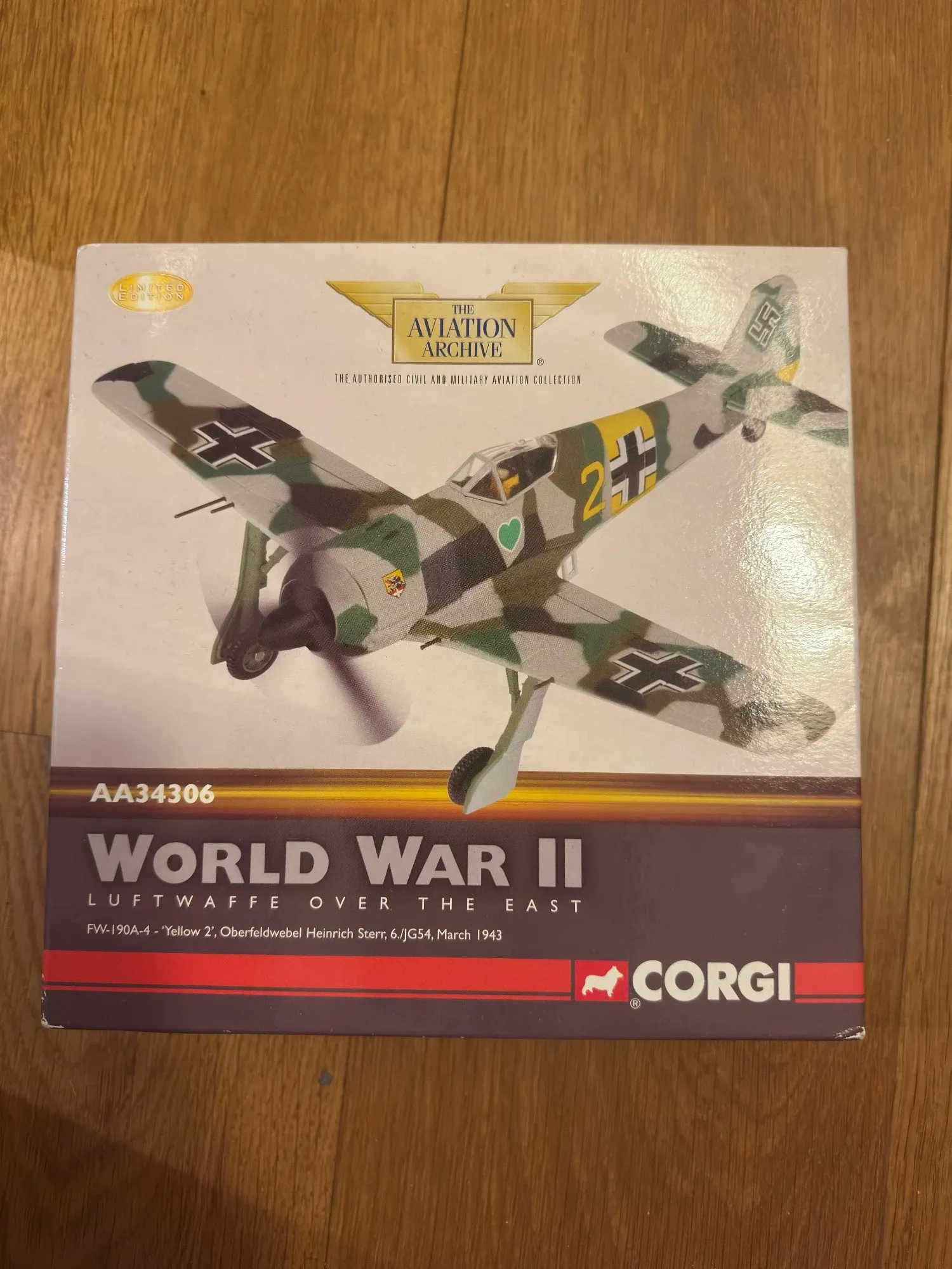 Corgi 1:72 Focke-Wulf Fw 190A Diecast Luftwaffe AA34306, photo 1